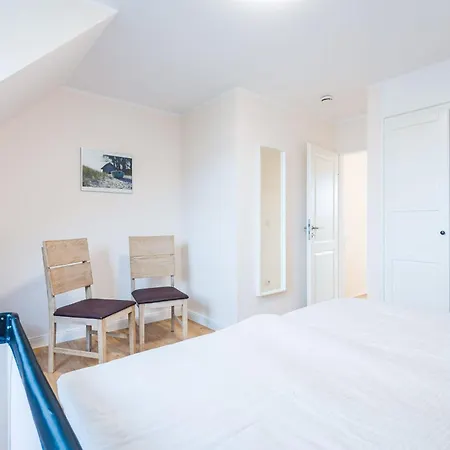 Appartement Hmuschelsucher, Duenenstrasse 44, App 3 Zingst